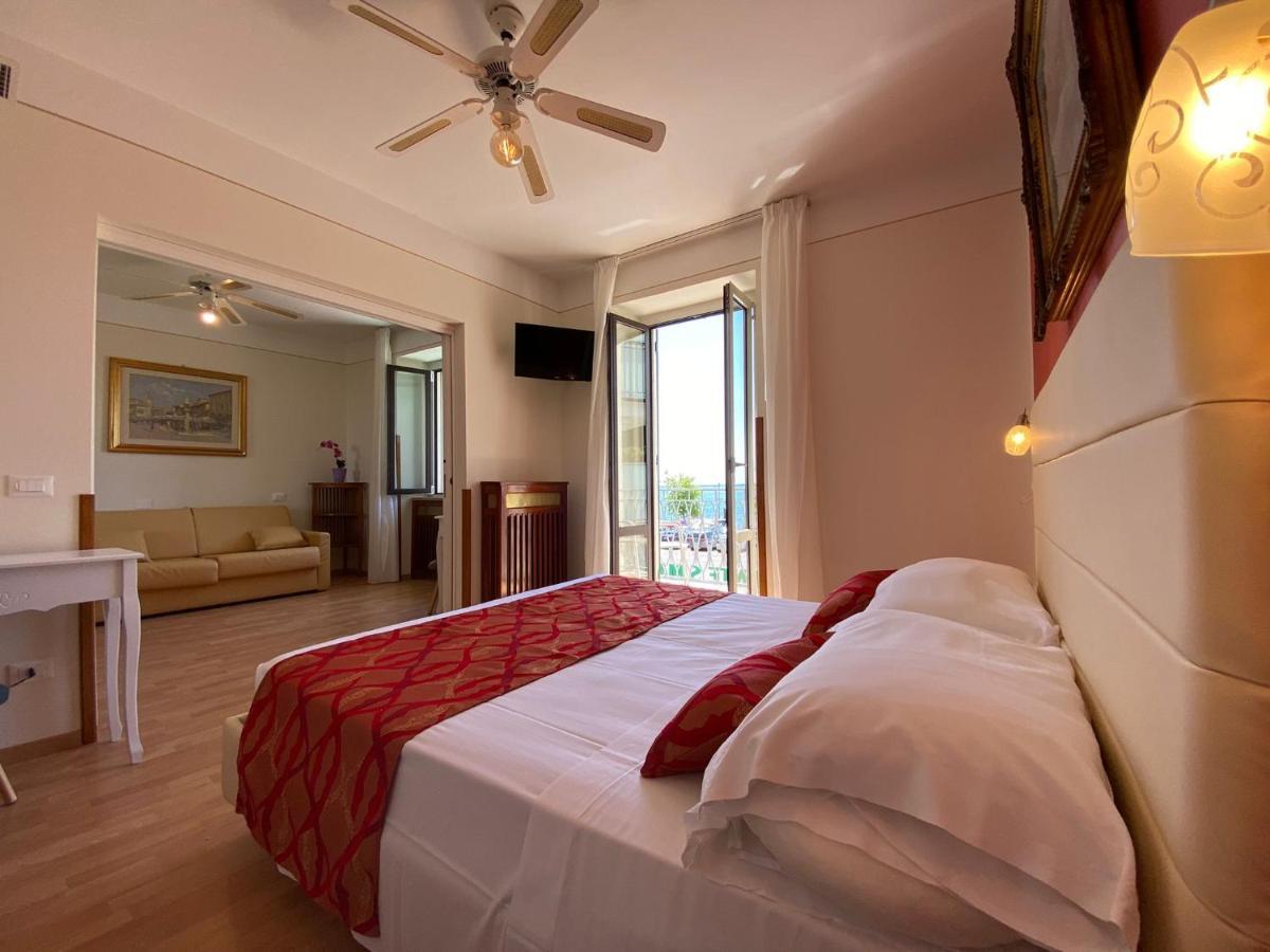 Hotel San Marco Garda  Bagian luar foto