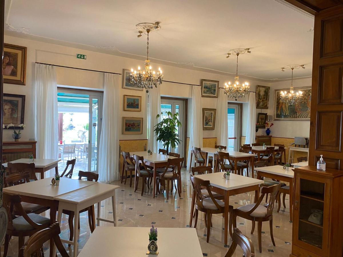 Hotel San Marco Garda  Bagian luar foto