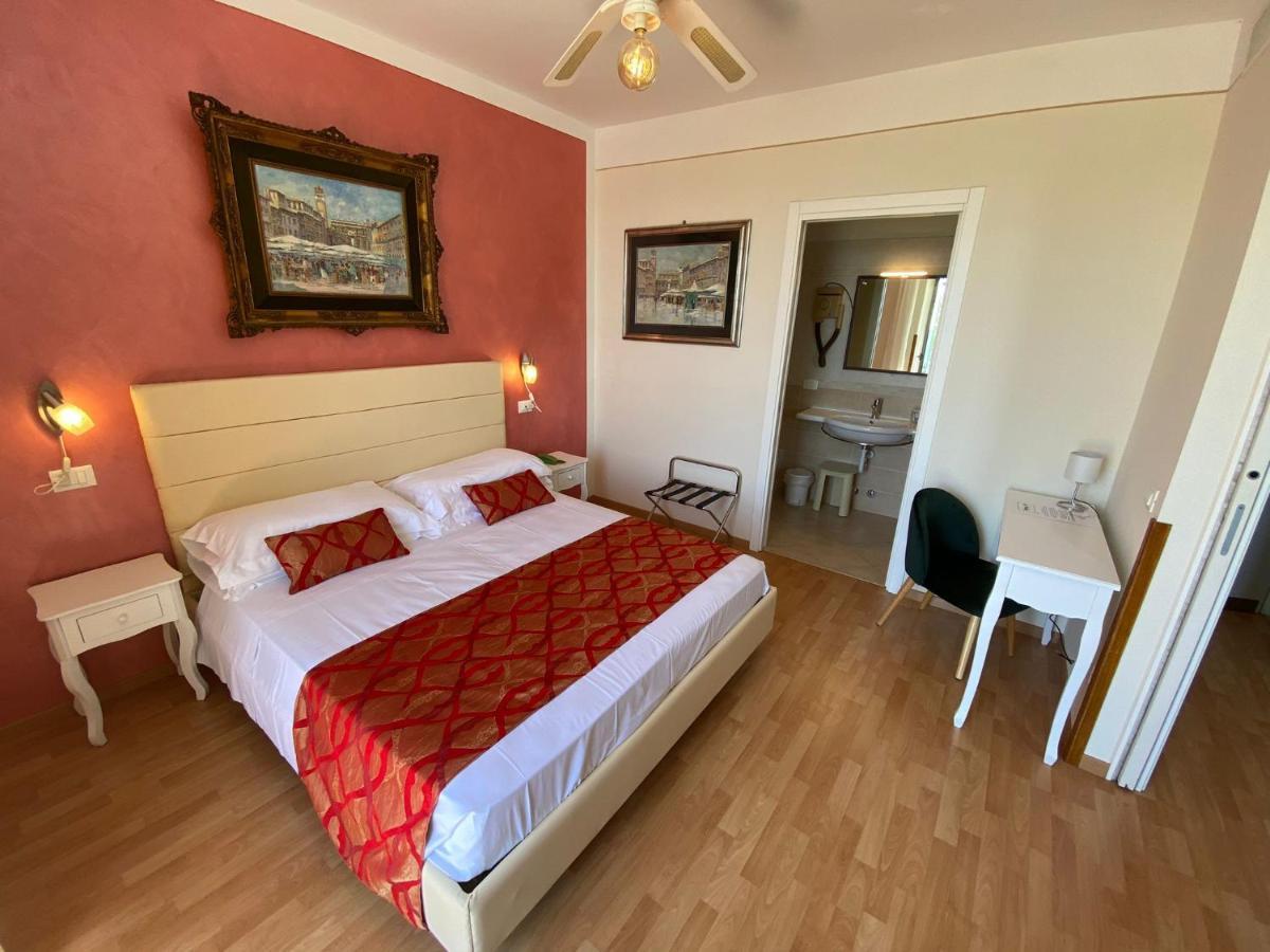 Hotel San Marco Garda  Bagian luar foto