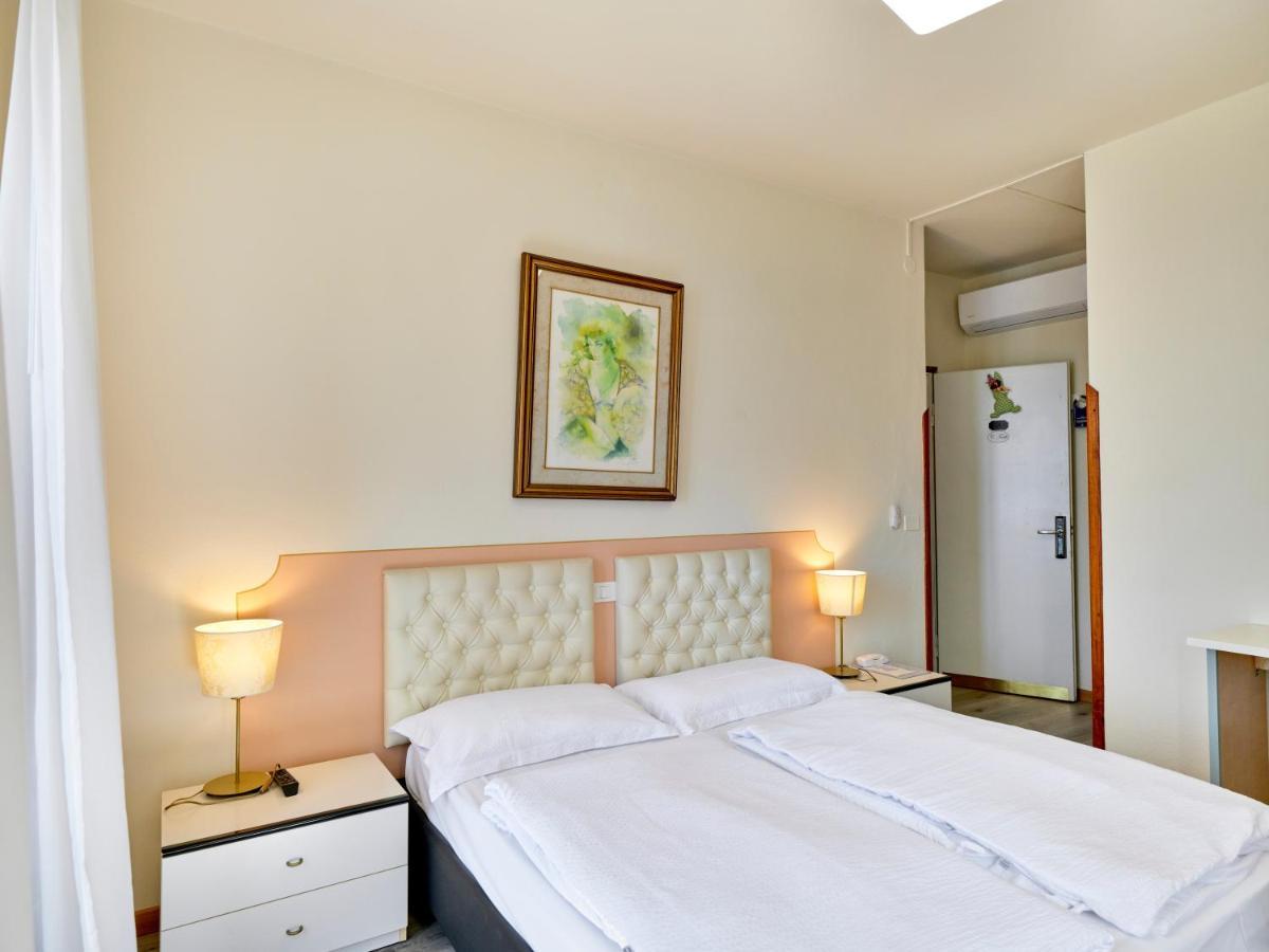 Hotel San Marco Garda  Bagian luar foto