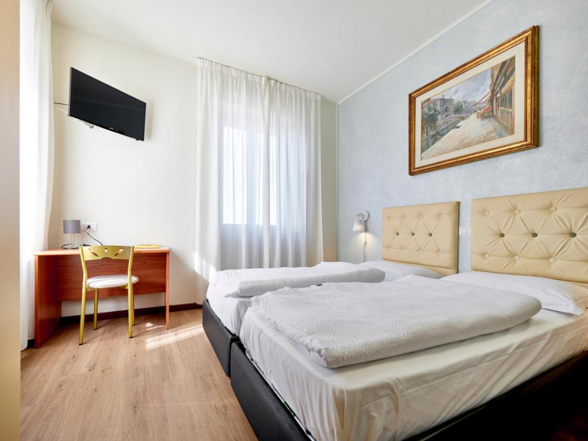 Hotel San Marco Garda  Bagian luar foto